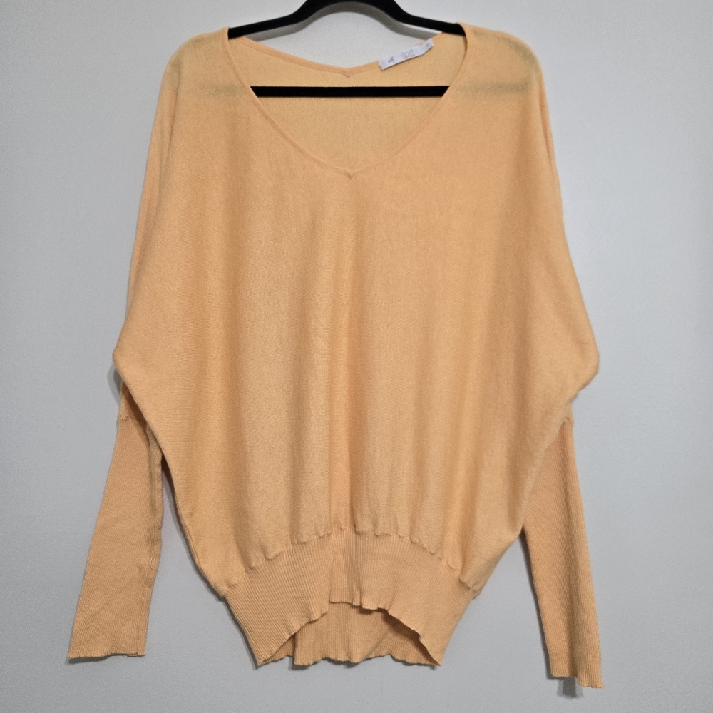 Raffi Cashmere V-Neck front and back Off The Shoulder Sweater M Peach Color